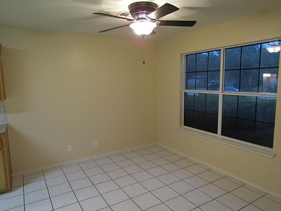 3rd image of 2100 Agate Dr