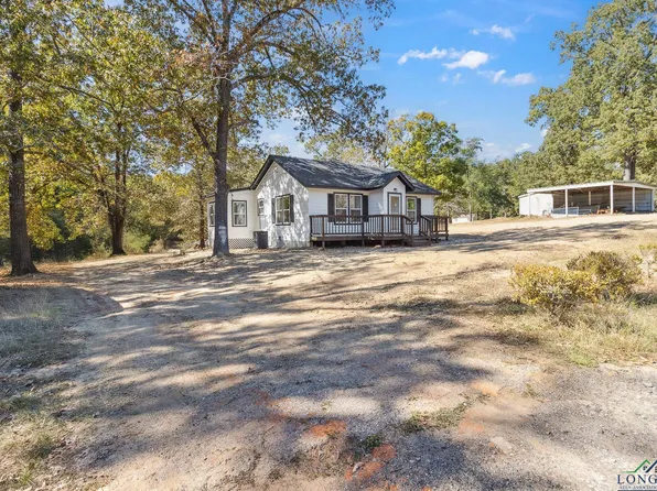 230 Parkwood St, Kilgore, TX 75662