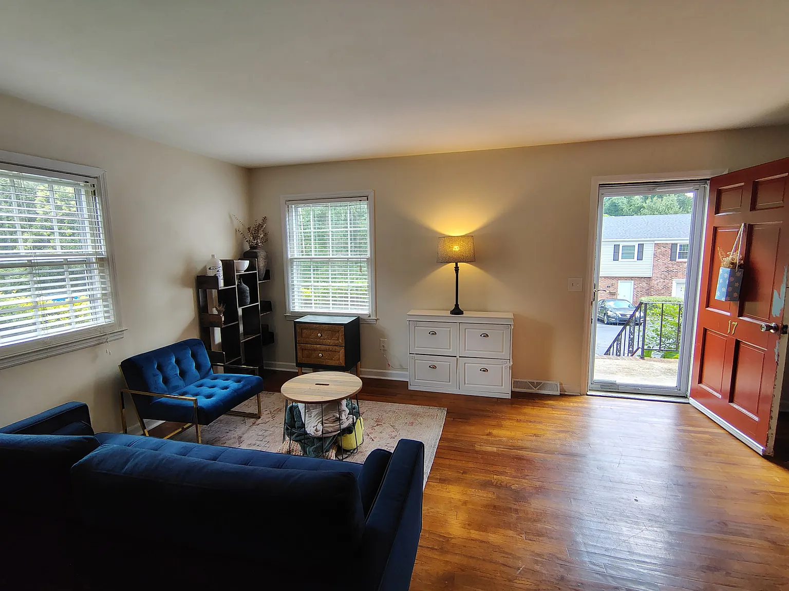 2 bed, 1.5 bath, 1080 sqft, $1,800 — Photo 3