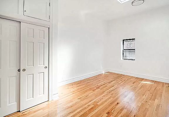 3rd image of 64 Delancey St #2B