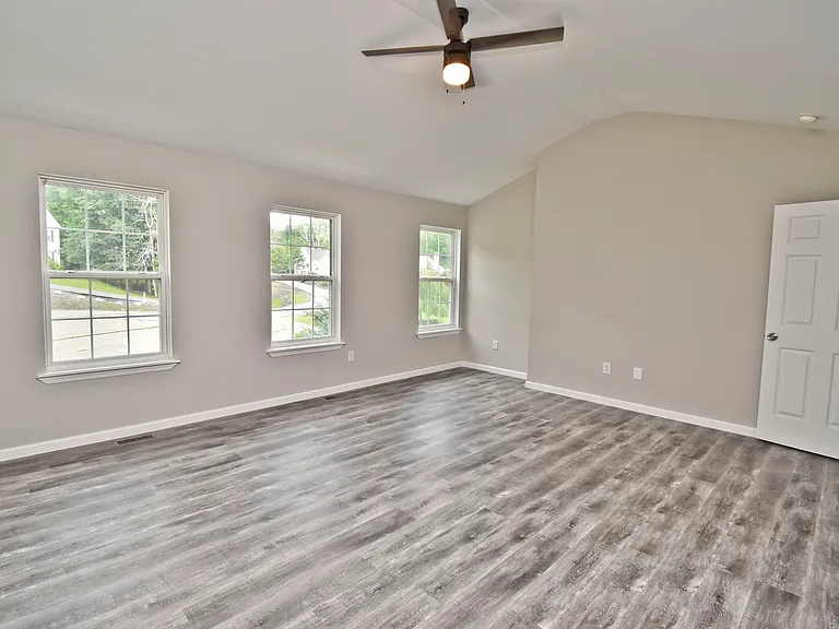 557 Marco Way — Photo 23