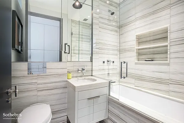 Sold by Sotheby's International Realty | media 26