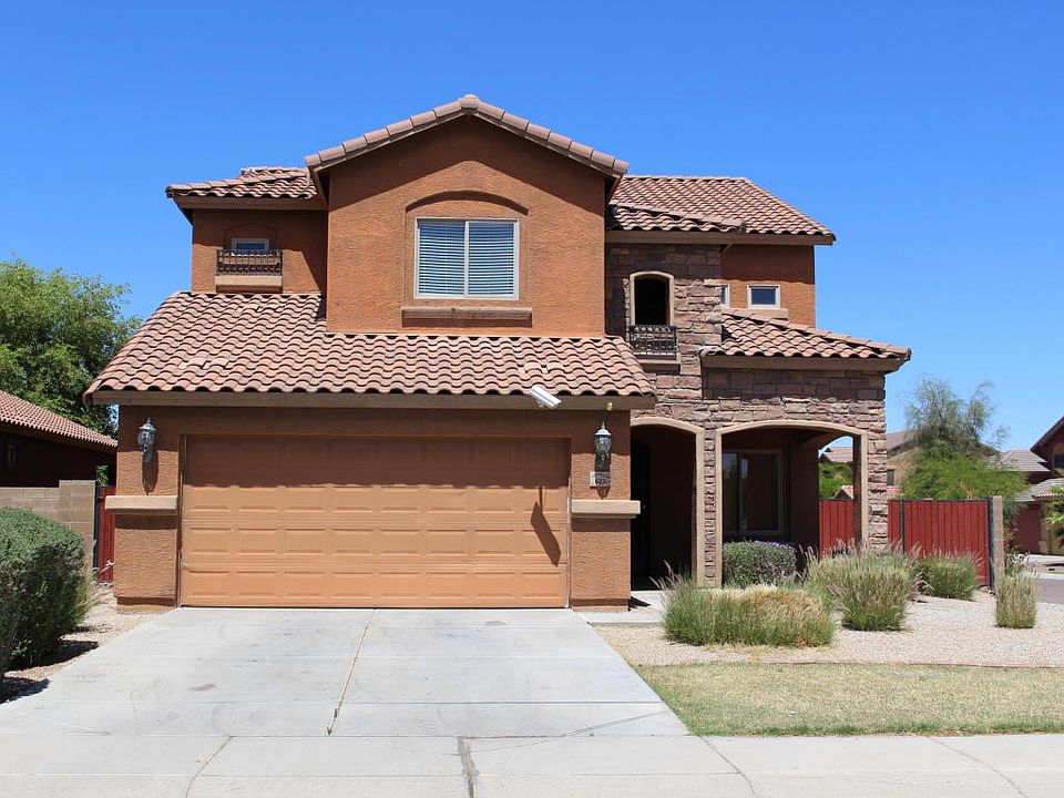 1st image of 622 W Saguaro Ln
