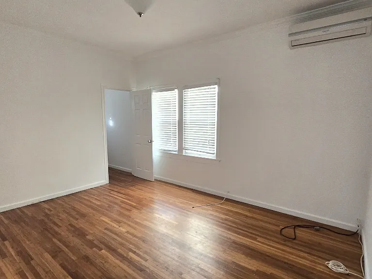 117 N Edgemont St #1 — Photo 5