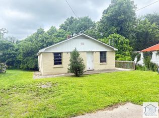 1147 Pine Hall Rd, Martinsville, VA 24112