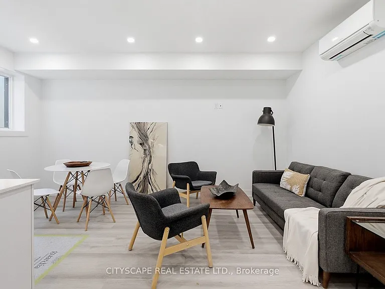 587 Oakwood Ave #1 — Photo 13