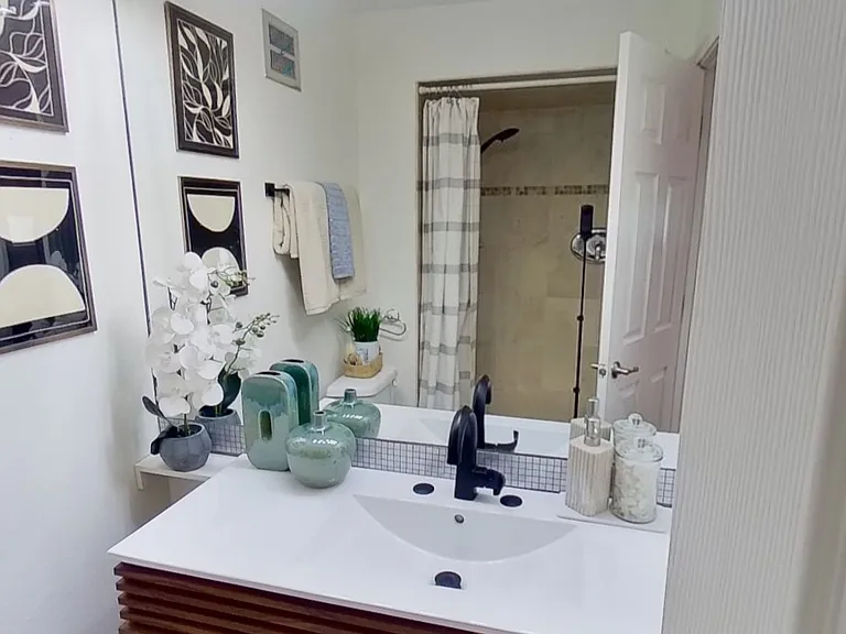 5249 40th Ave NE #402 — Photo 19