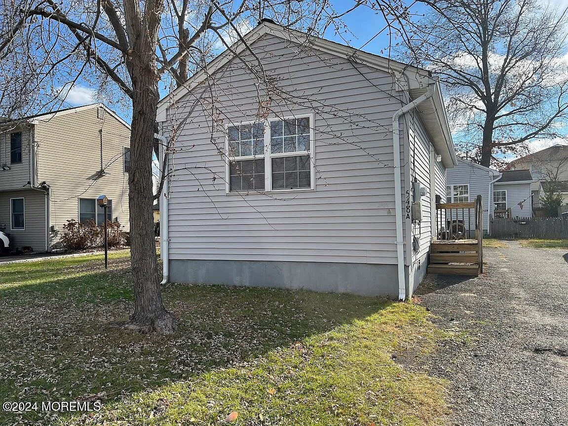1 bed, 424 sqft, $1,900 — Photo 1