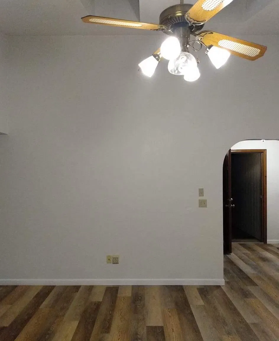 3 bed, 1500 sqft, $2,100 — Photo 4