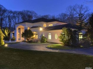 2 Fox Run, Saint James, NY 11780