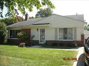 1st image of 32117 Meadowbrook St