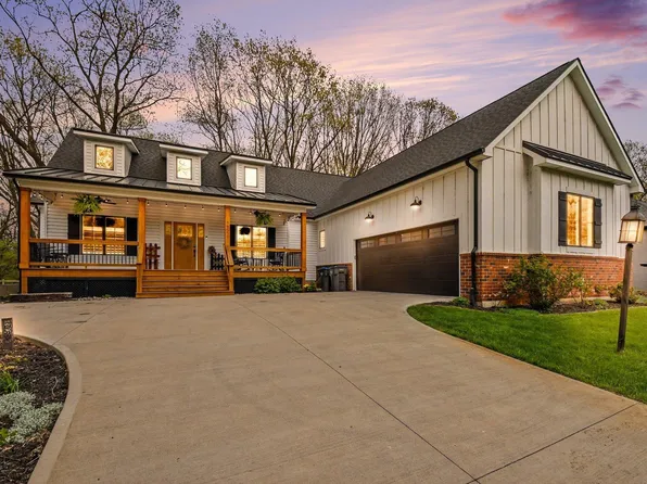 56070 Dana Dr, Bristol, IN 46507