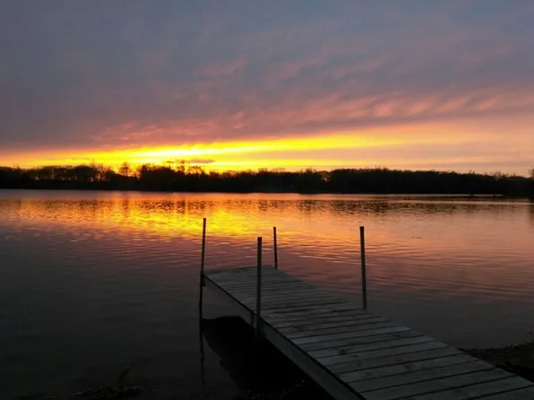8994 100th Ave SE, Clear Lake, MN 55319