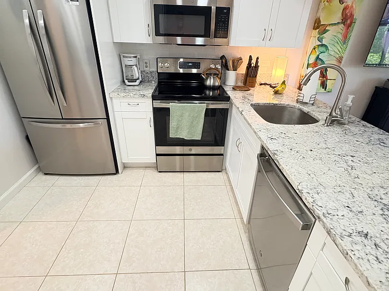 1605 S US Highway 1 #F203 — Photo 49