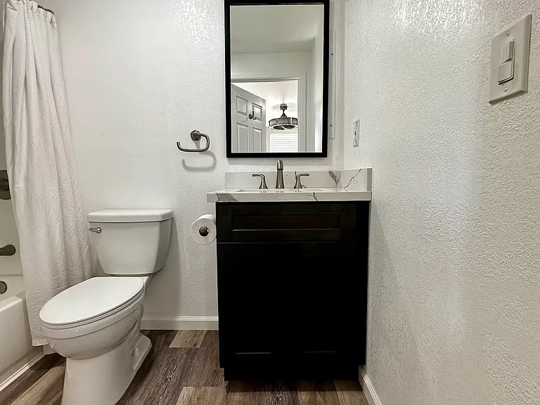 Full bath, all new!