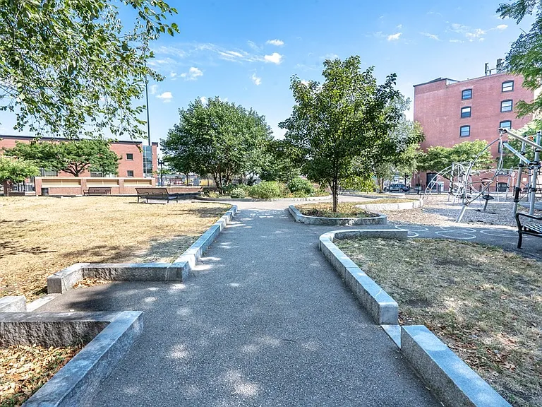 122 Union Park St #3 — Photo 12