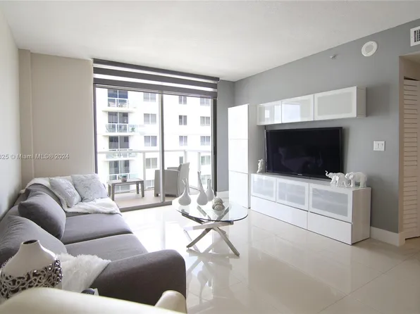 5091 NW 7th St APT 1006, Miami, FL 33126