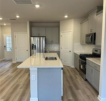 5th image of 17 Beechwood Pl