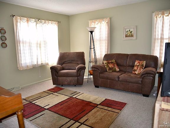 4th image of 517 E Claflin Ave