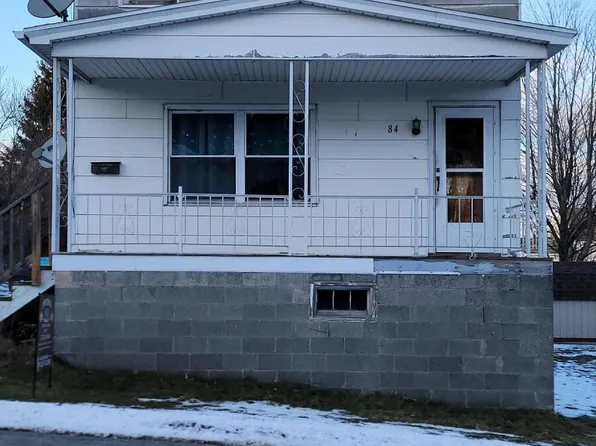 84 Maxey St, Forest City, PA 18421