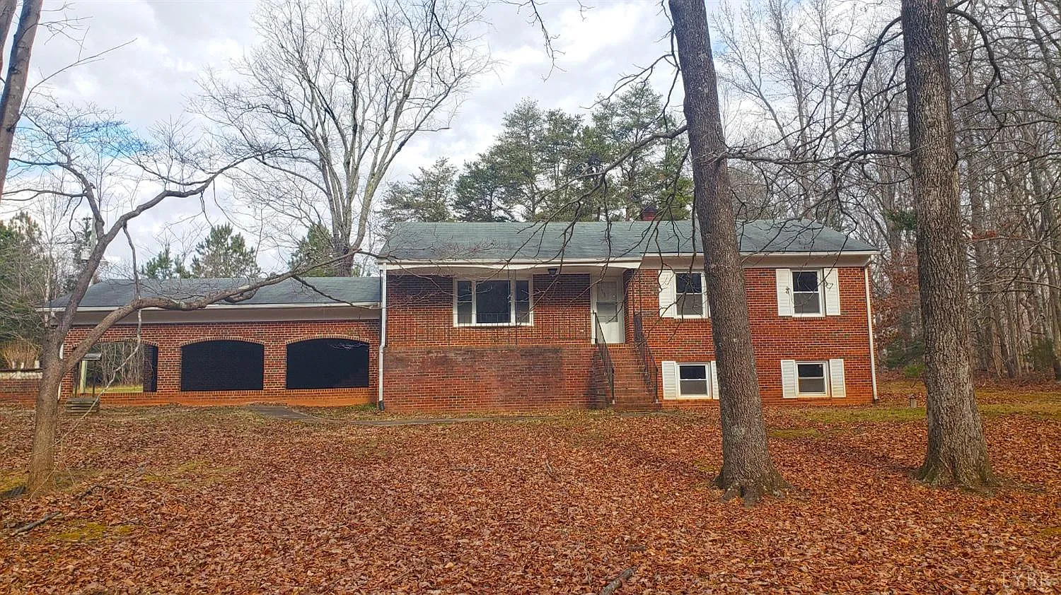 3869 Leigh Mountain Rd photo 1