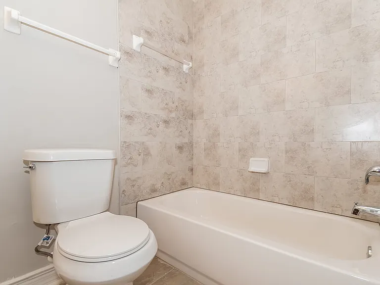 8448 Pikes Peak Dr N — Photo 14