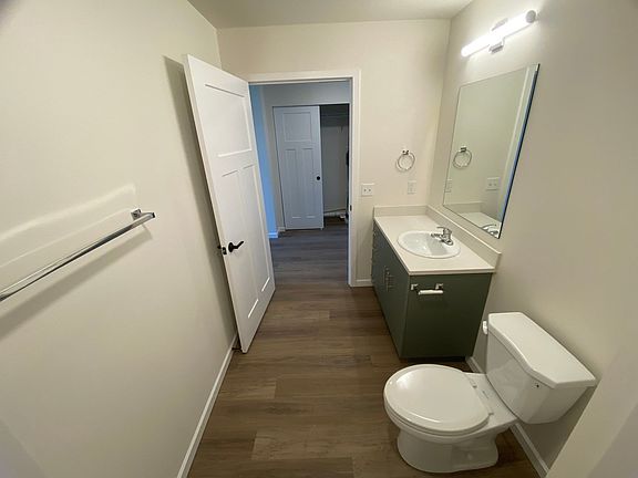 5th image of 401 Union Ave SE #413