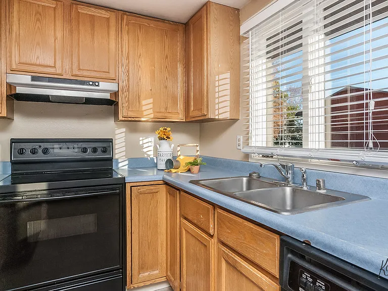 3009 S Kobuk Ave — Photo 5