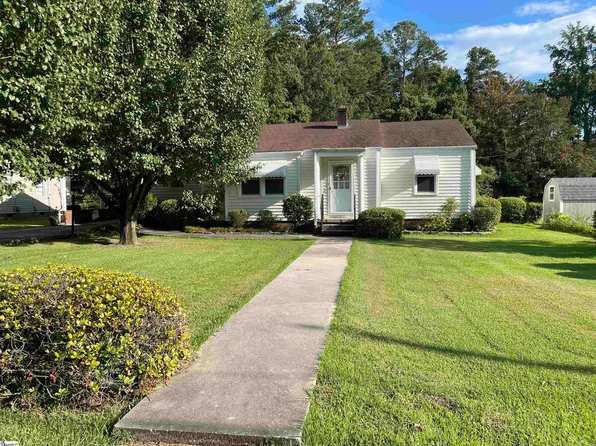 207 Elm St, Clinton, SC 29325