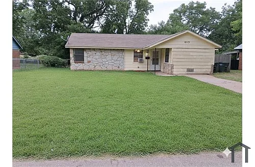 1813 Lariet Ln Photo 1 1813 Lariet Ln Photo 1