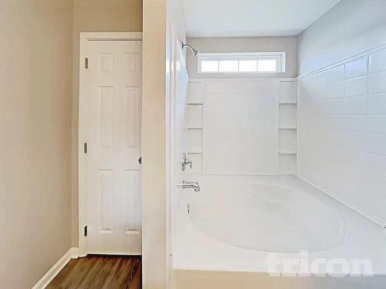 5213 Hildreth Ct — Photo 10