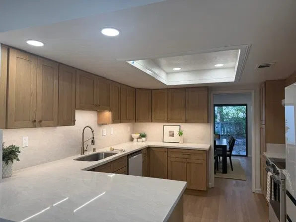 5344 Brookside Ct, Pleasanton, CA 94588