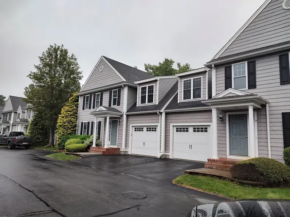 7 Newbury Dr, Pembroke, MA 02359
