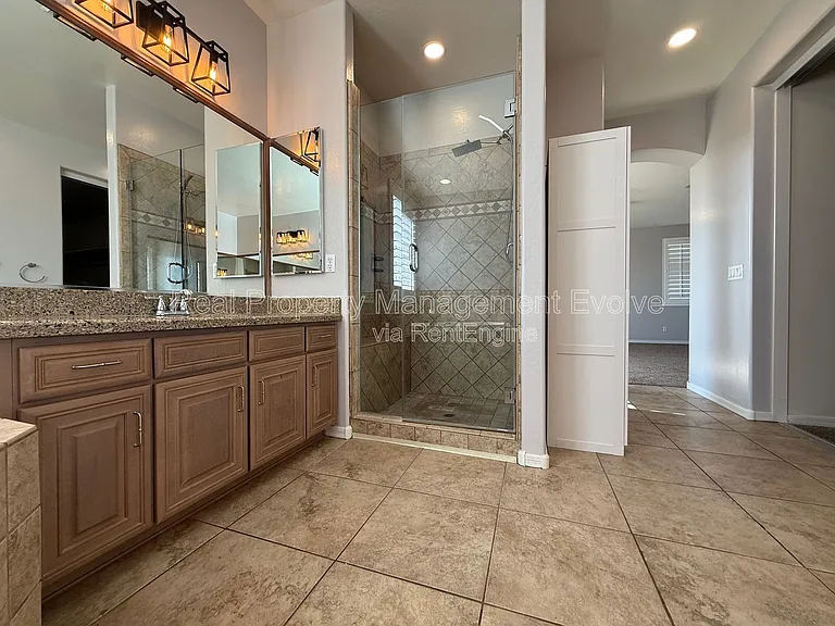 4287 S Kimberlee Dr — Photo 32