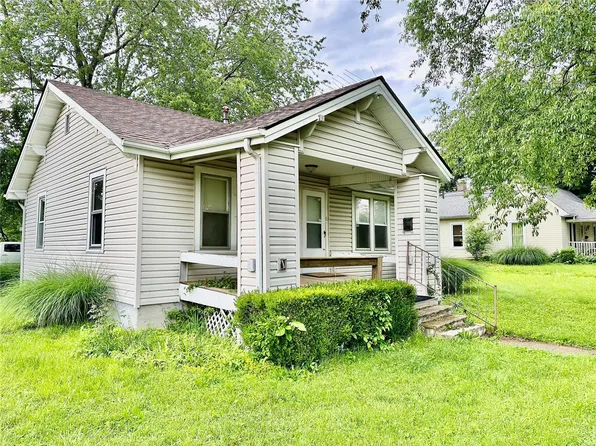 811 W Liberty St, Farmington, MO 63640