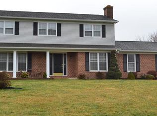 112 Pine Valley Dr, Middletown, DE 19709