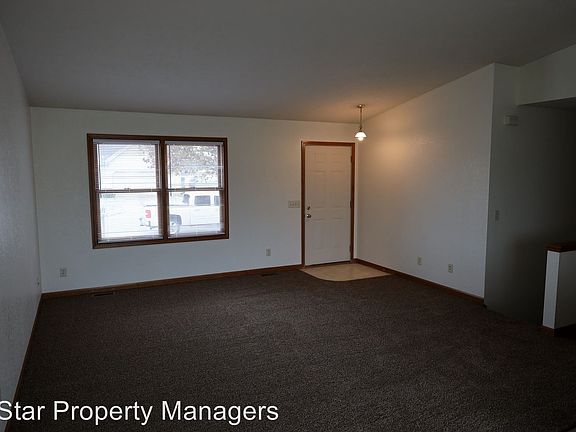 2nd image of 1318 Harvest Dr