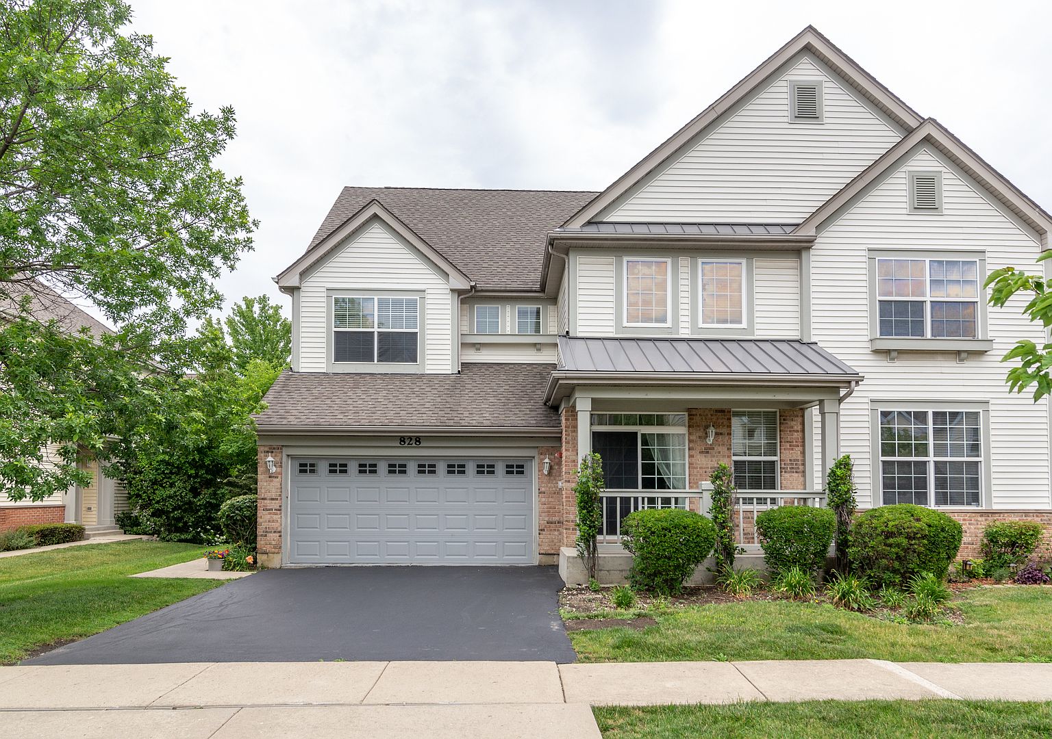 828 Linden Cir, Hoffman Estates, IL 60169 | Zillow