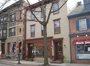 154 W High St APT 4, Carlisle, PA 17013