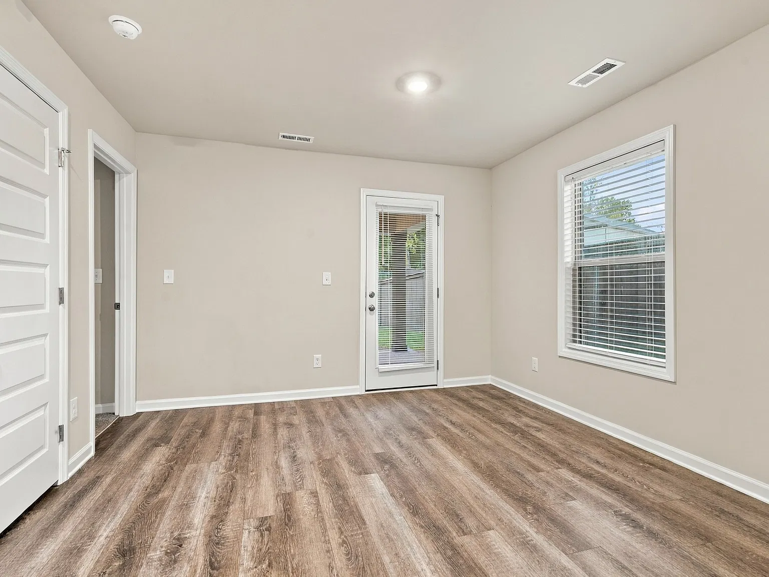 3 bed, 1580 sqft, $1,595 — Photo 4