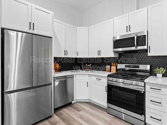5th image of 832 Desty St #7