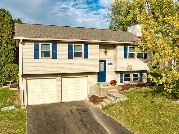 4th image of 8176 Rollingwood Way