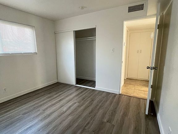 4th image of 512 Calcaterra Cir APT B