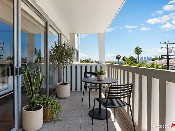 5th image of 999 N Doheny Dr APT 211