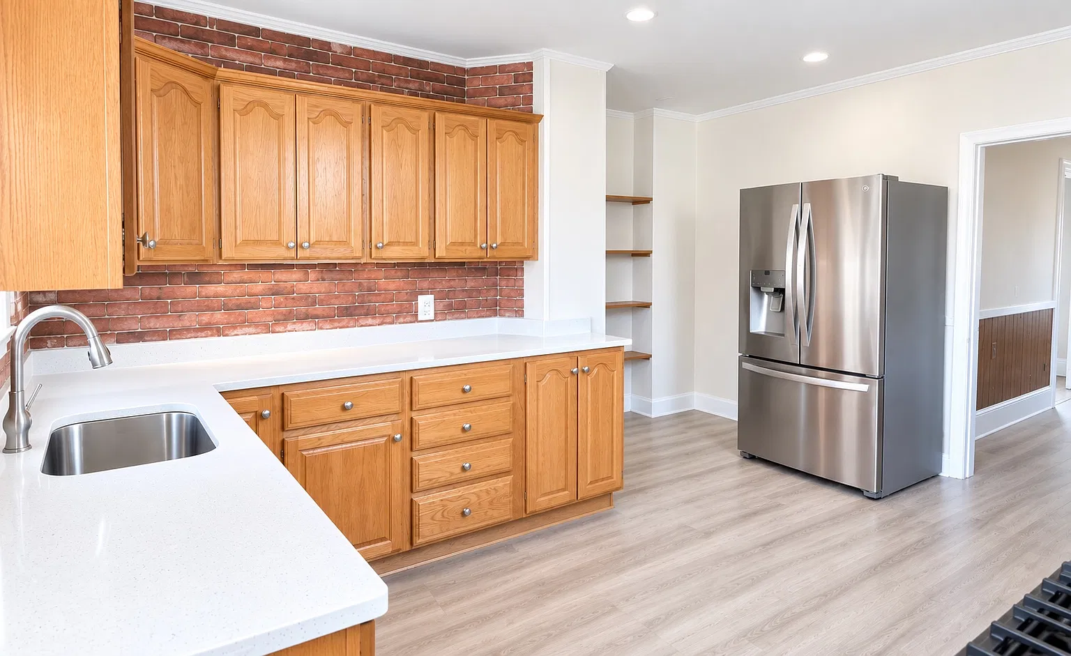 5 bed, 1578 sqft, $3,800 — Photo 3
