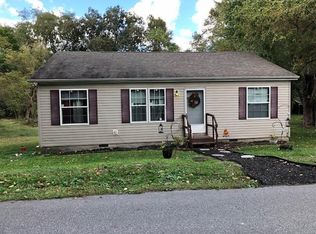 16 Pond Ln, Greenup, KY 41144