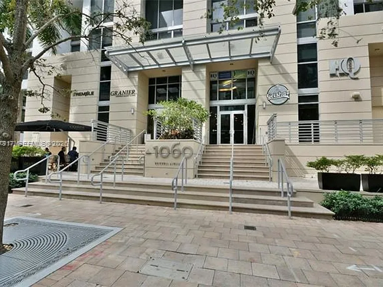 1060 Brickell Ave #1805 — Photo 23