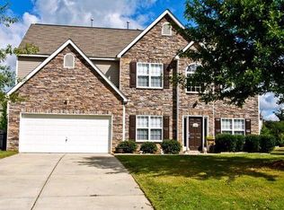 5808 Parkstone Dr, Matthews, NC 28104