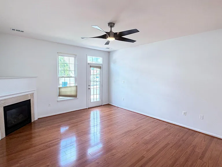 20965 Kittanning Ln — Photo 10