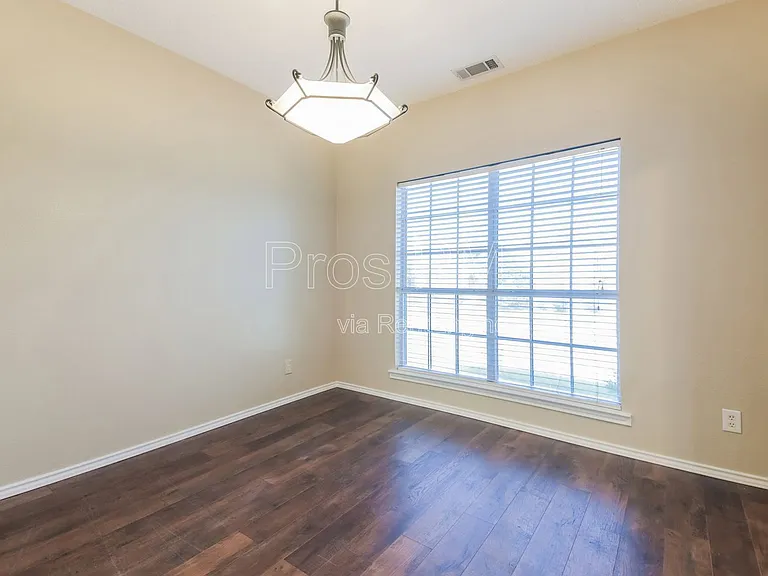 4108 Creekmeadow Dr — Photo 9